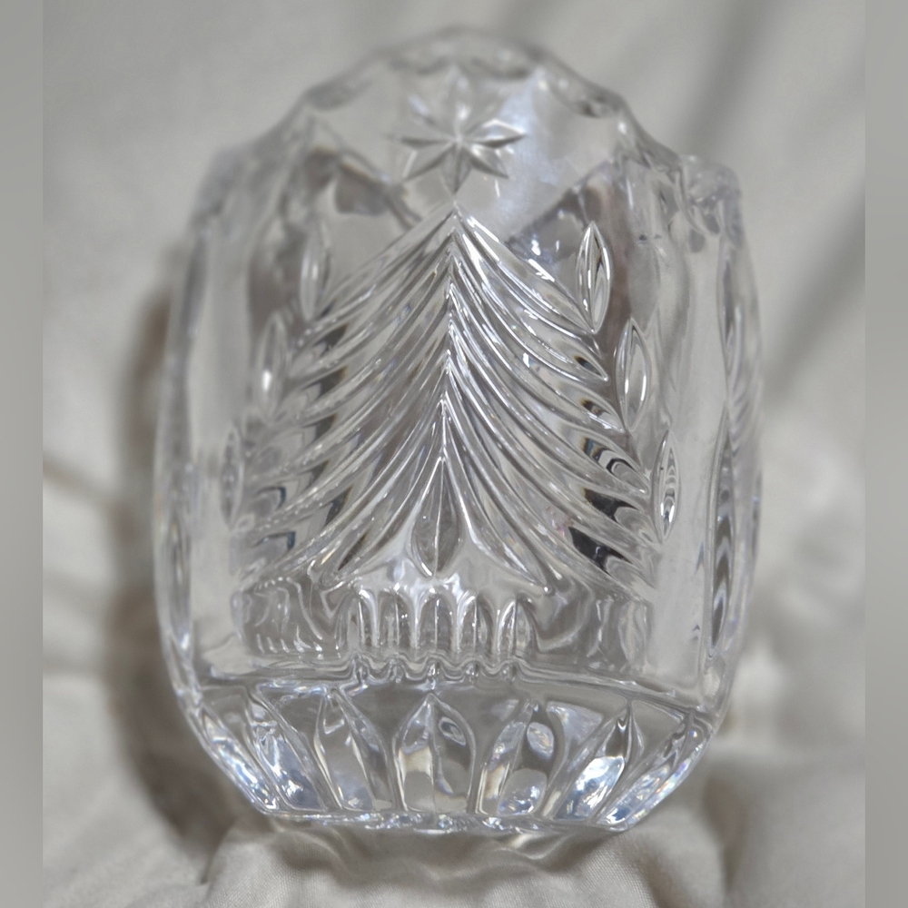 Mikasa Clear Cut Crystal Candle Holder Christmas Tree Design